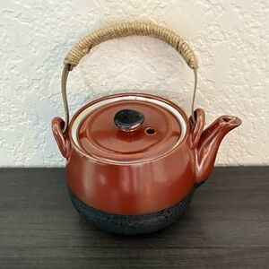 North American Trading Company Tea Pot
